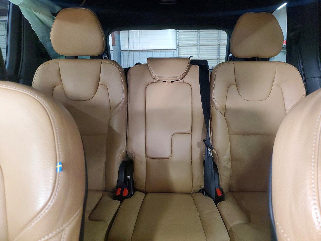 2019 VOLVO XC90 T6 MOMENTUM photo 10