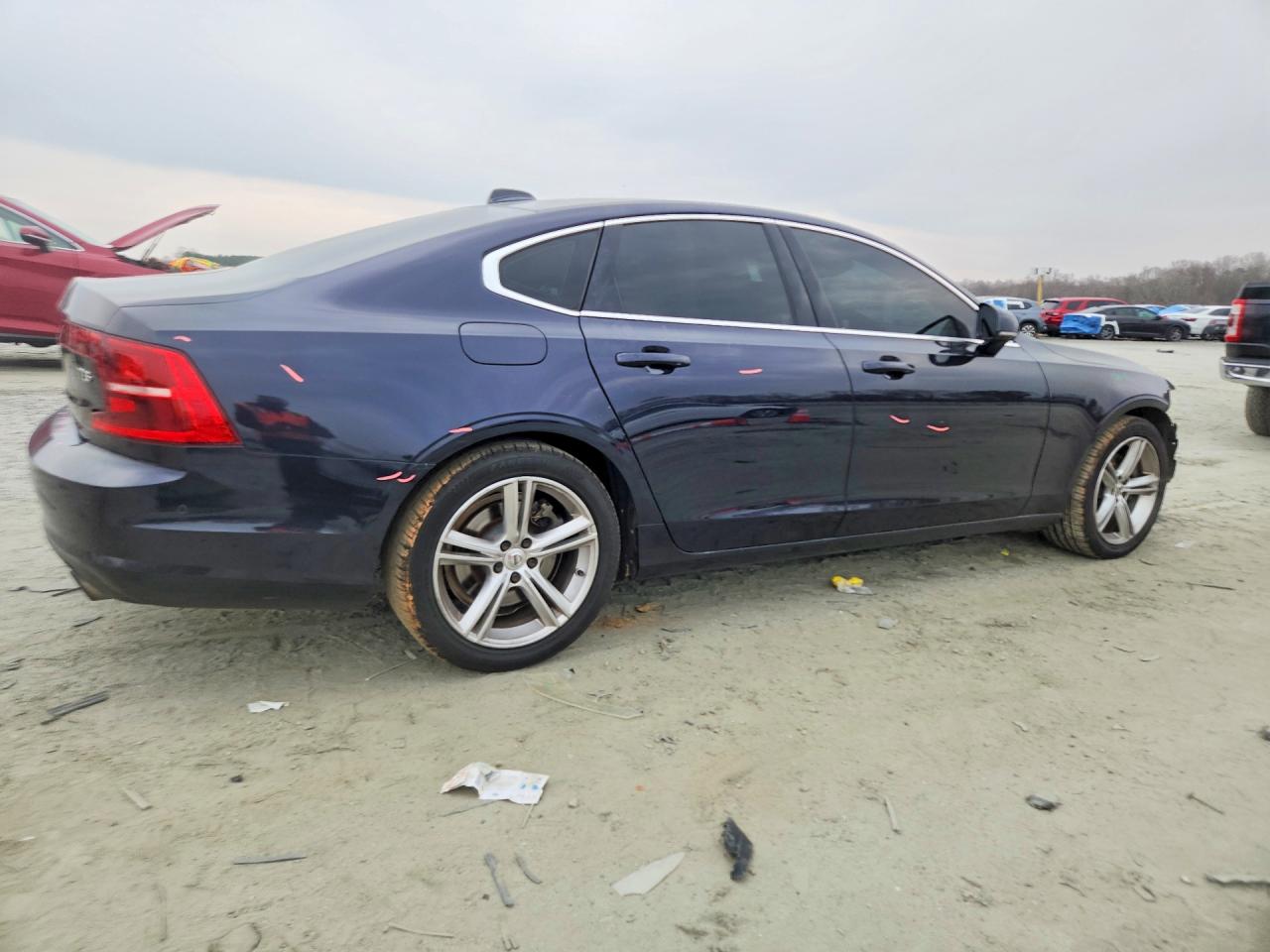 2017 VOLVO S90 T5 MOMENTUM photo 3