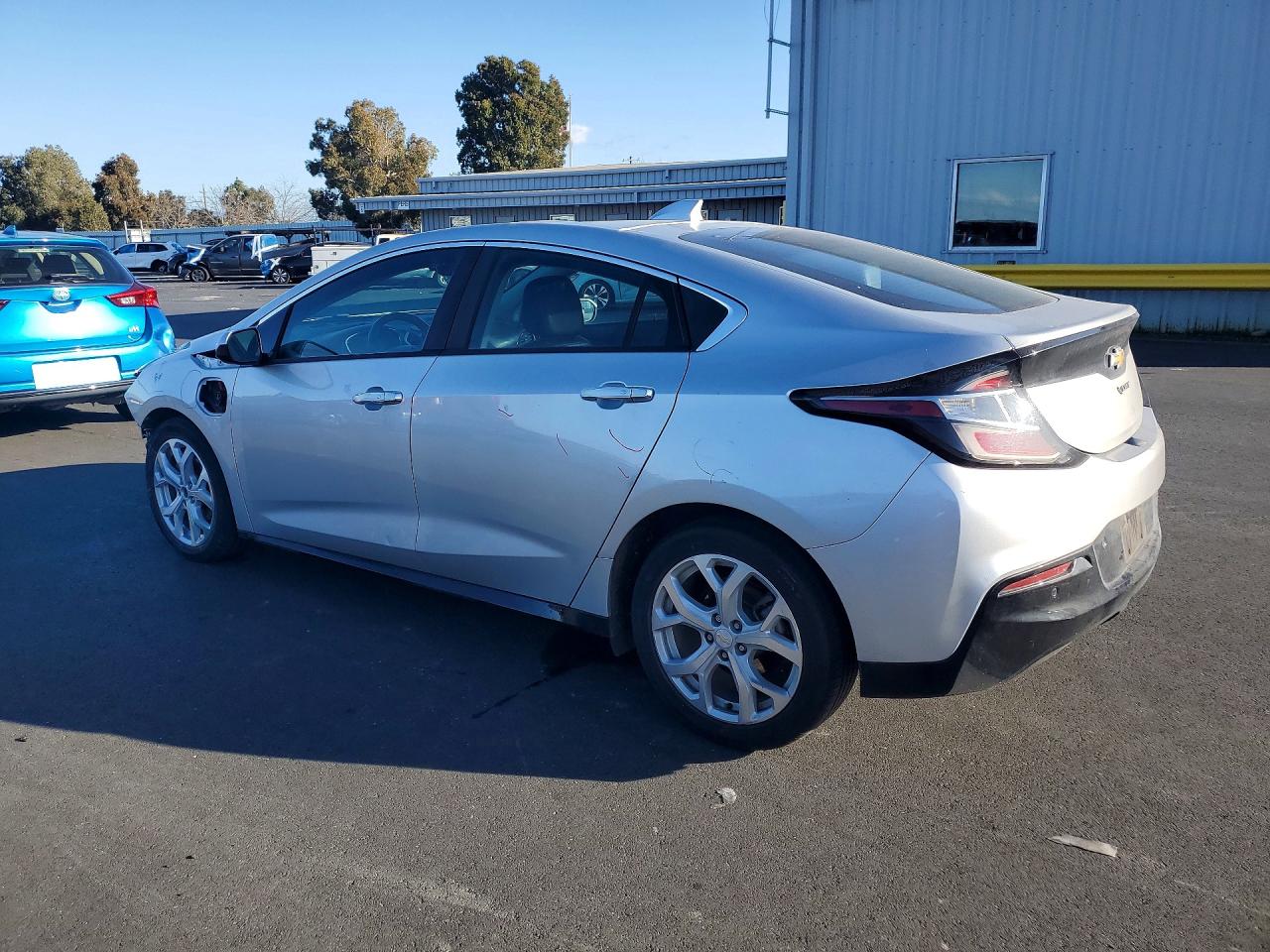 2016 CHEVROLET VOLT LTZ photo 3