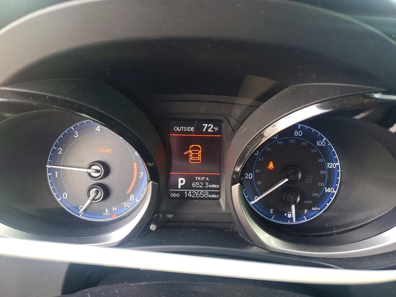 2016 TOYOTA COROLLA S PLUS photo 17