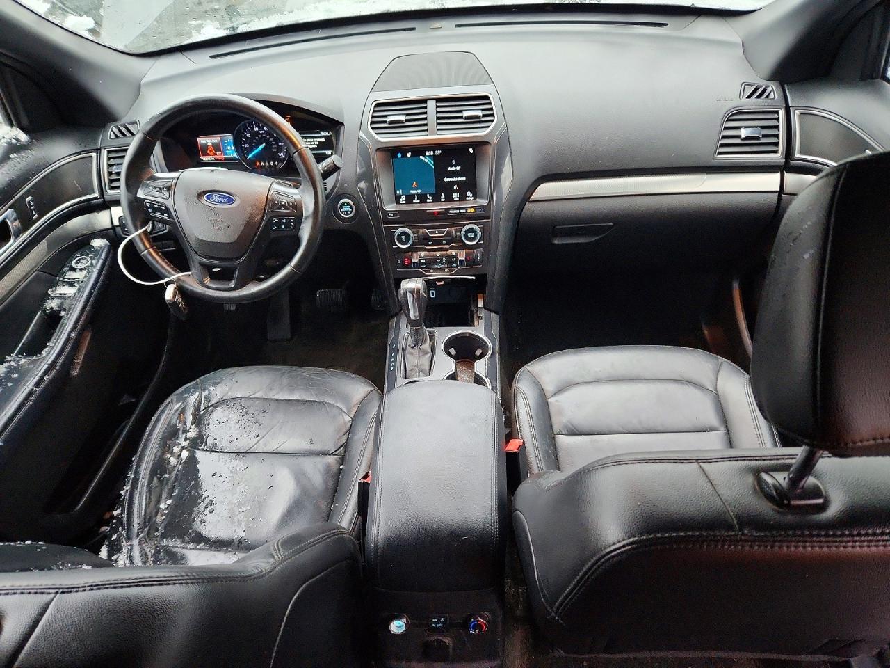 2018 FORD EXPLORER XLT photo 8