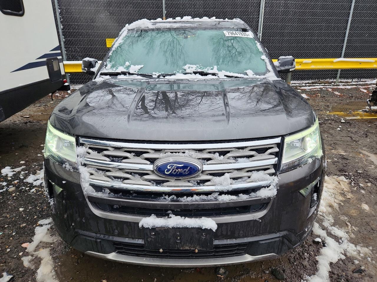 2018 FORD EXPLORER XLT photo 5