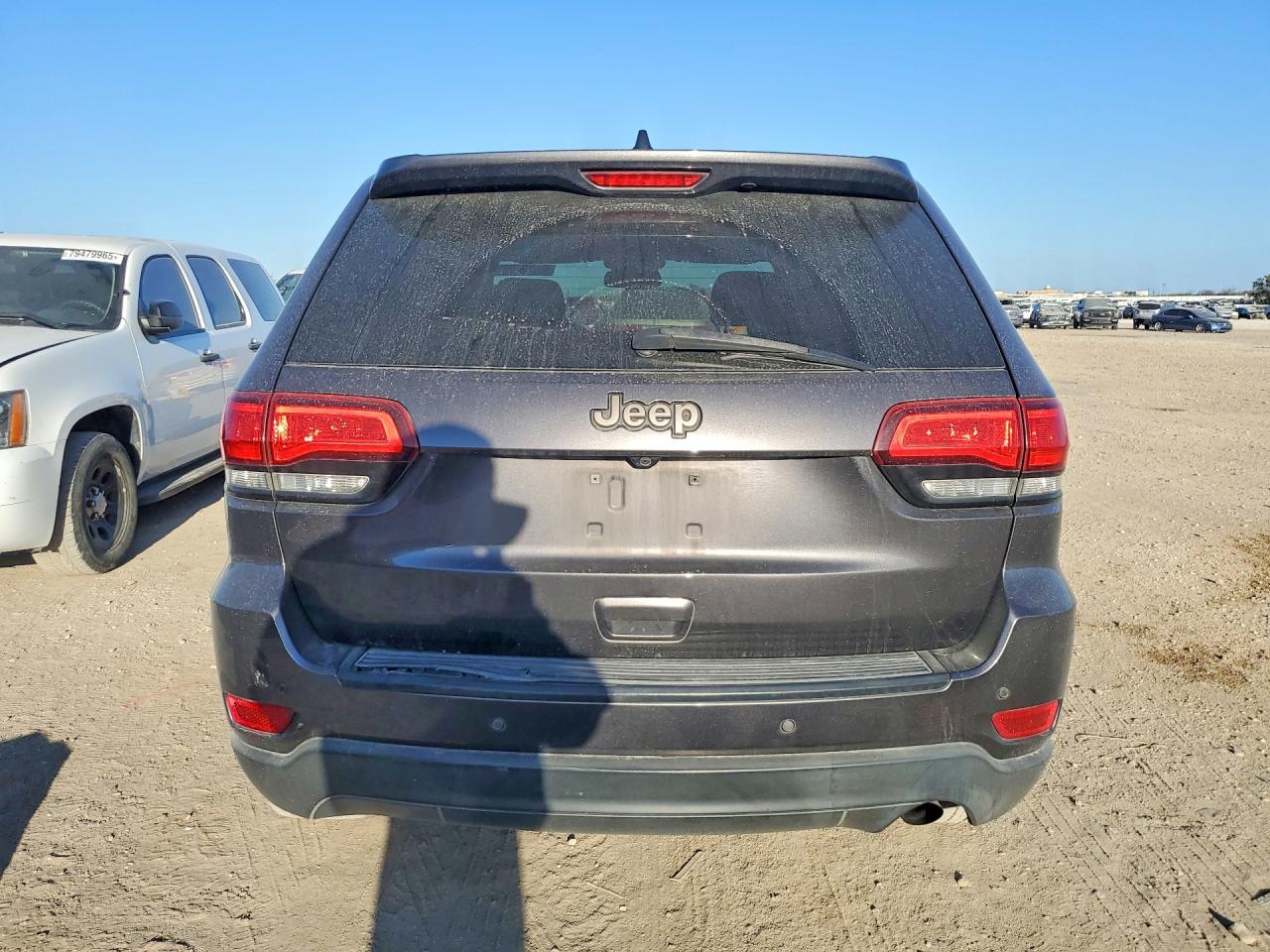 2016 JEEP GRAND CHEROKEE LAREDO photo 6