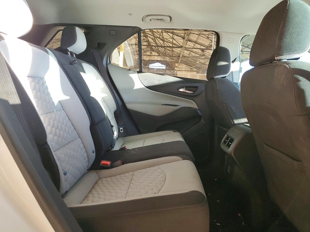 2021 CHEVROLET EQUINOX LS photo 28