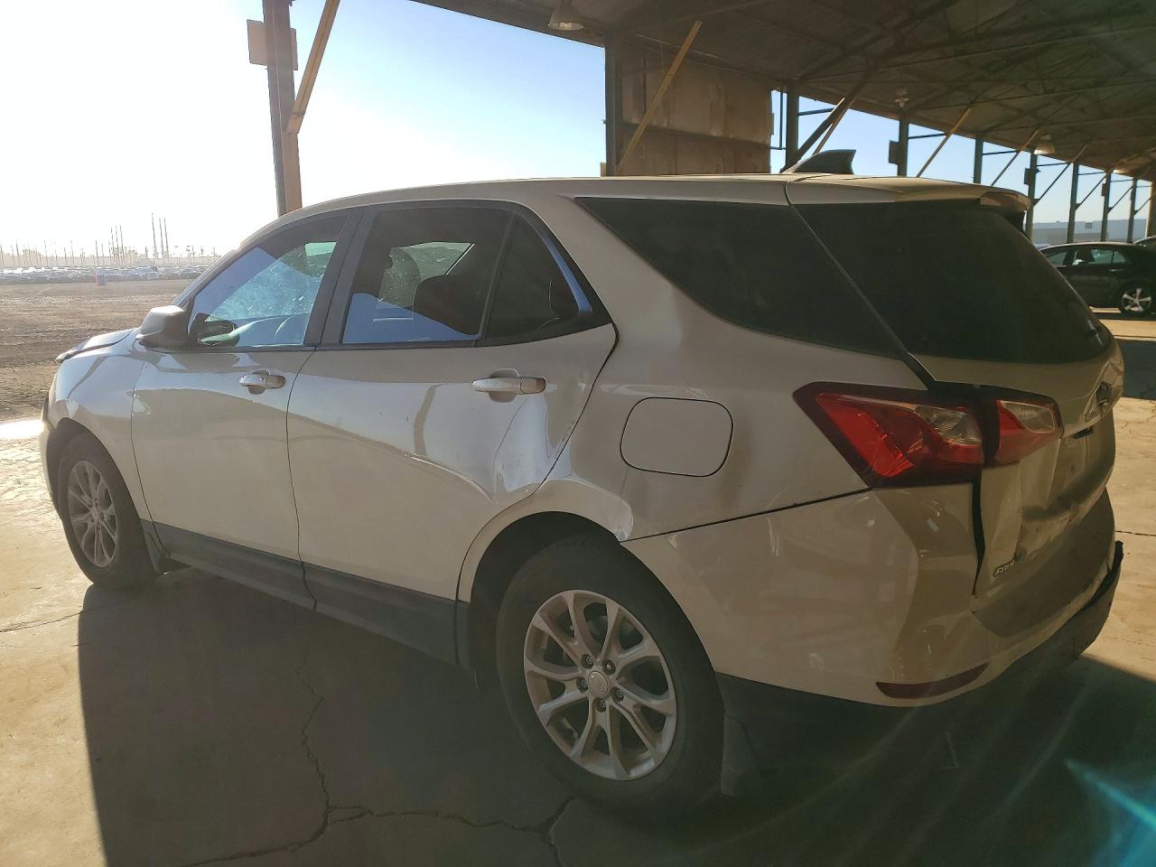 2021 CHEVROLET EQUINOX LS photo 4