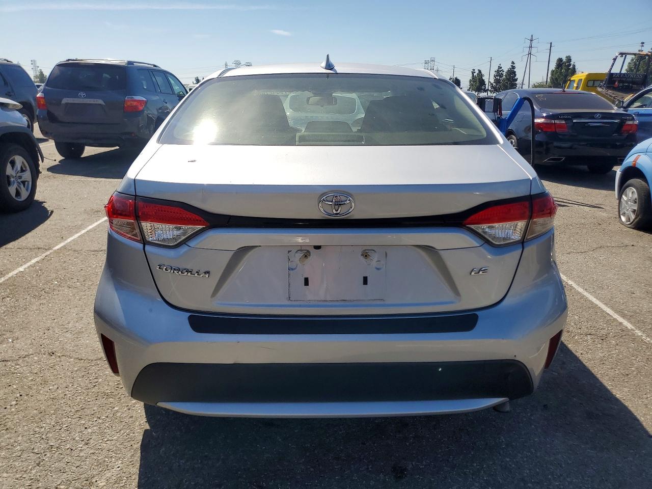 2022 TOYOTA COROLLA LE photo 11