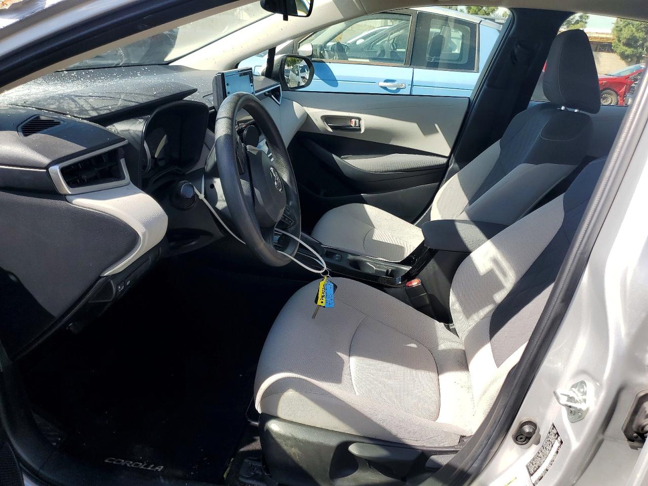 2022 TOYOTA COROLLA LE photo 13