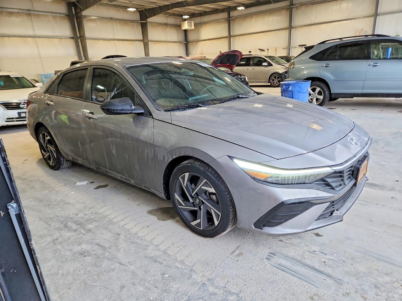 2025 HYUNDAI ELANTRA SEL SPORT photo 7