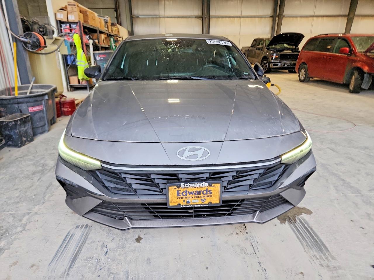 2025 HYUNDAI ELANTRA SEL SPORT photo 9
