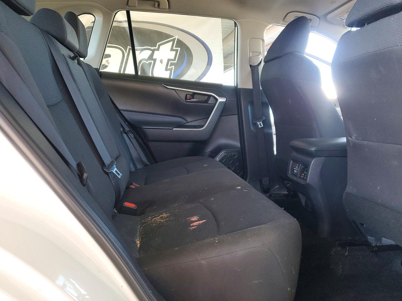 2024 TOYOTA RAV4 LE photo 10