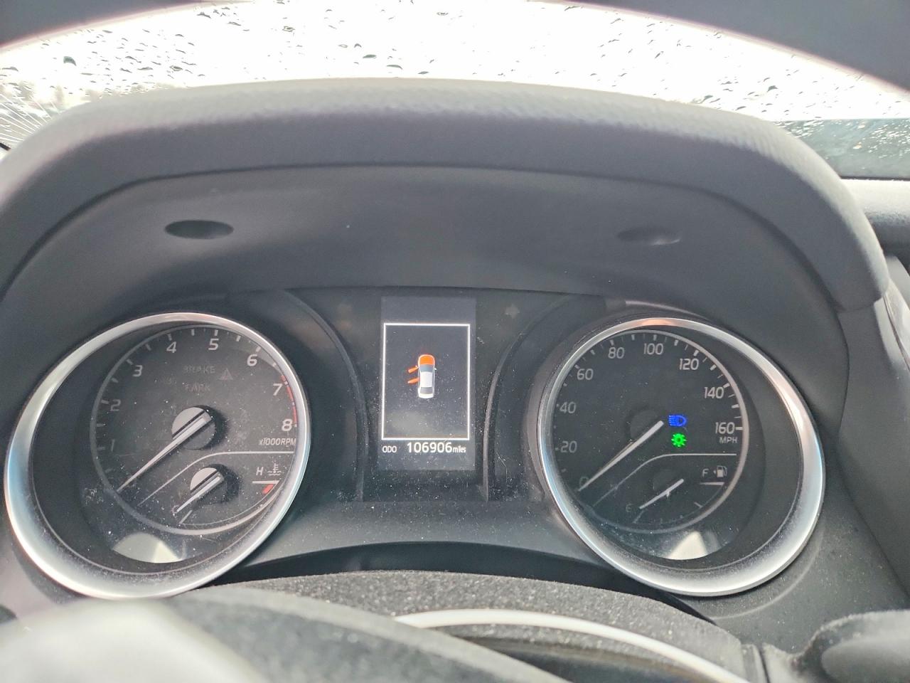 2018 TOYOTA CAMRY LE photo 9
