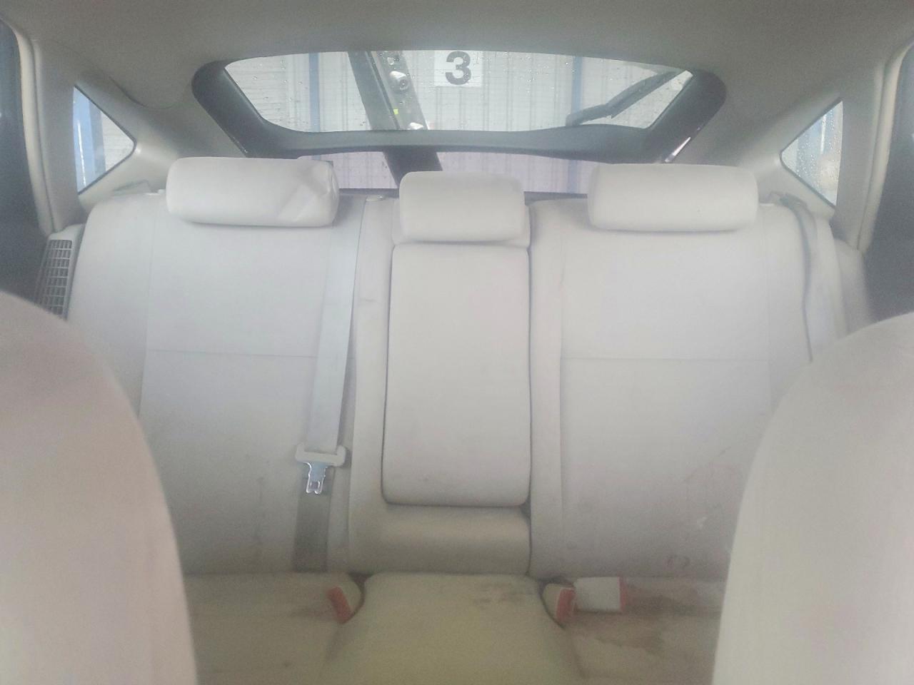 2007 TOYOTA PRIUS BASE photo 19