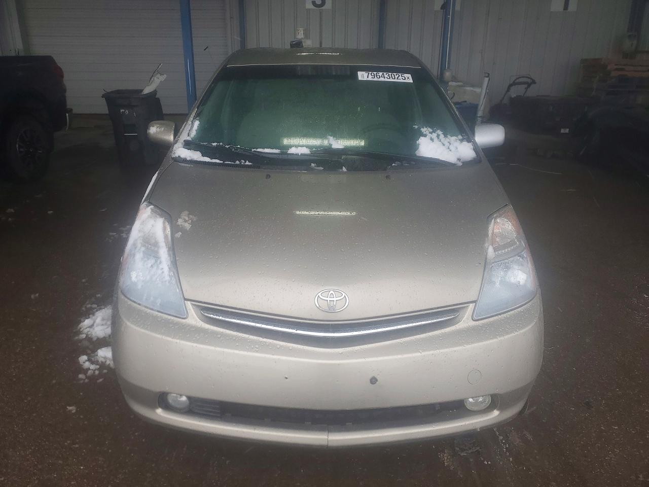 2007 TOYOTA PRIUS BASE photo 9