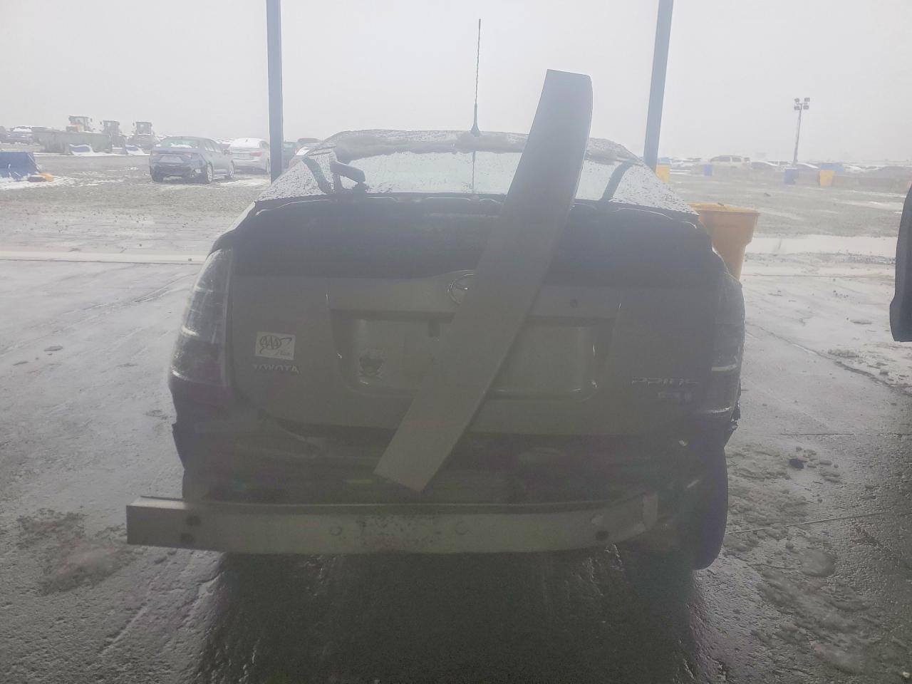 2007 TOYOTA PRIUS BASE photo 11