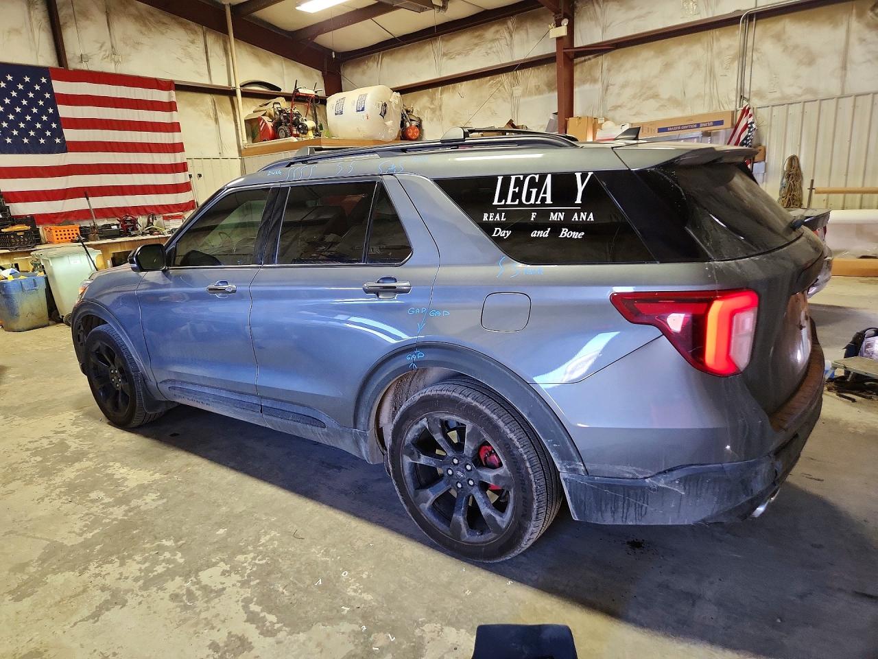 2021 FORD EXPLORER ST photo 2
