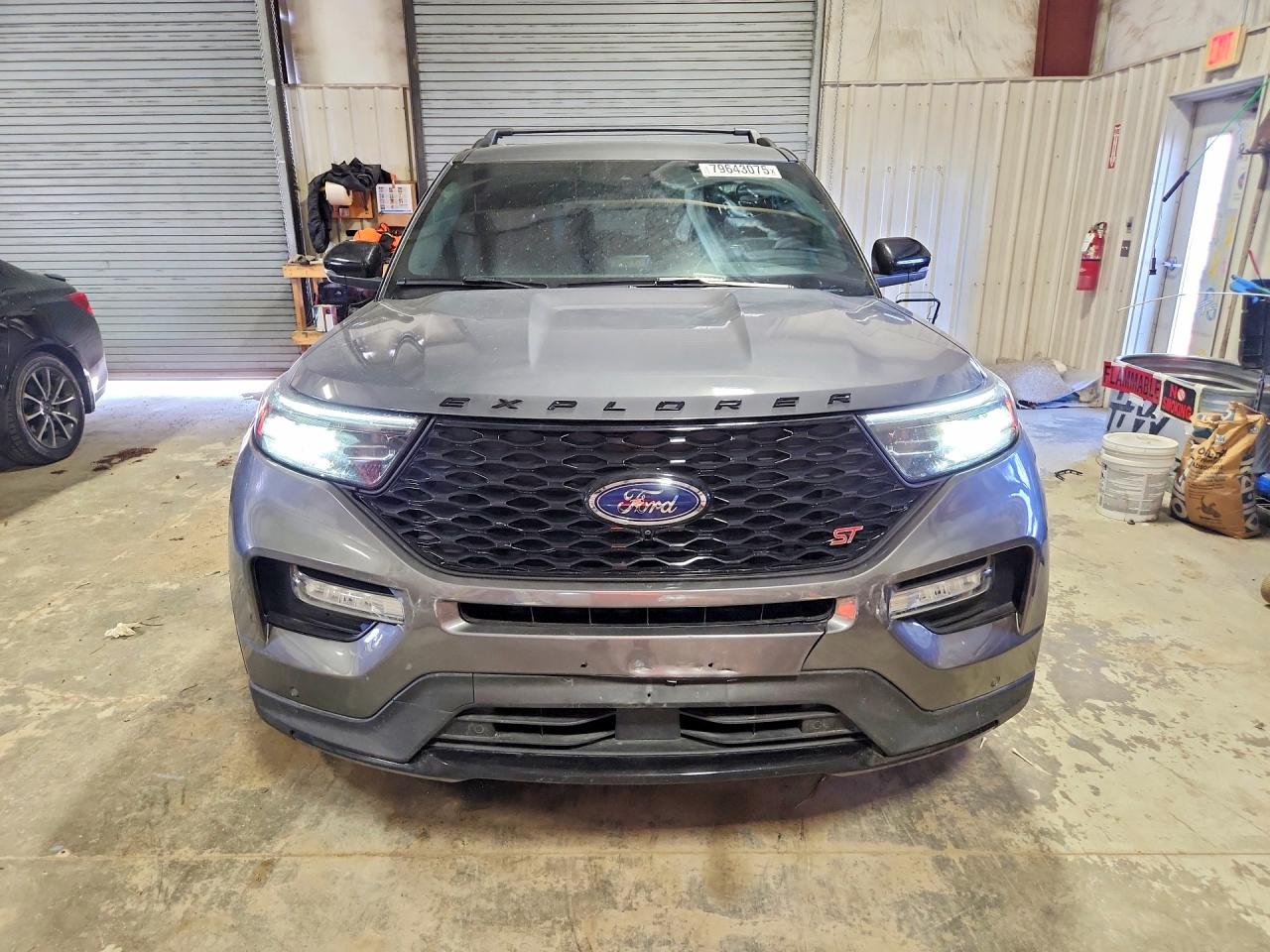 2021 FORD EXPLORER ST photo 5