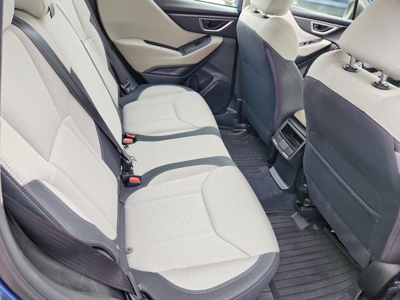 2024 SUBARU FORESTER photo 11