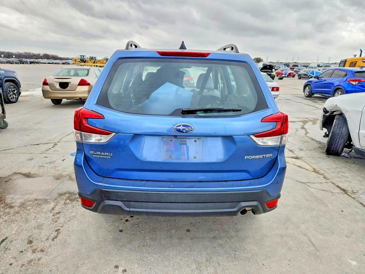 2024 SUBARU FORESTER photo 6