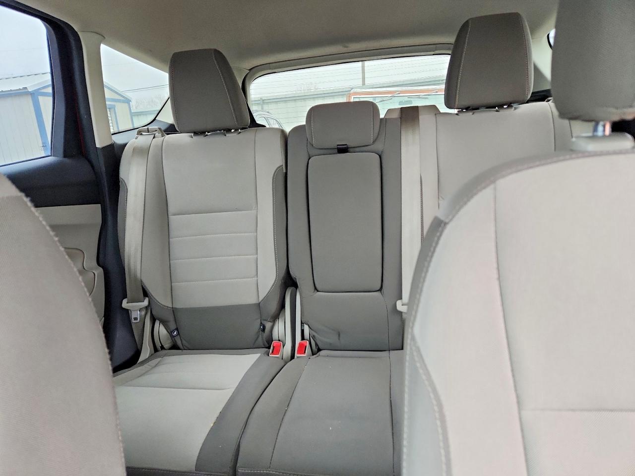 2016 FORD ESCAPE SE photo 19