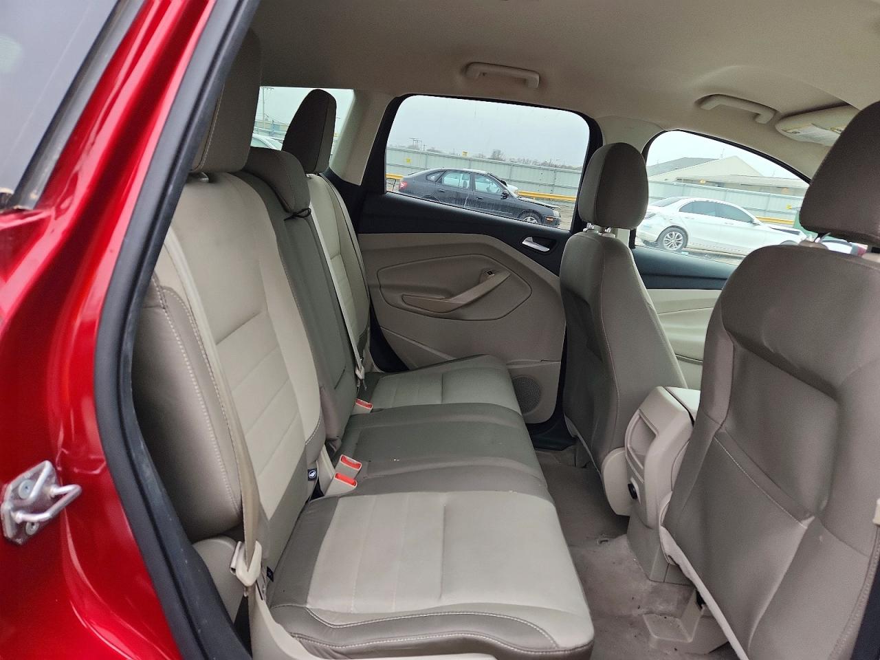 2016 FORD ESCAPE SE photo 21