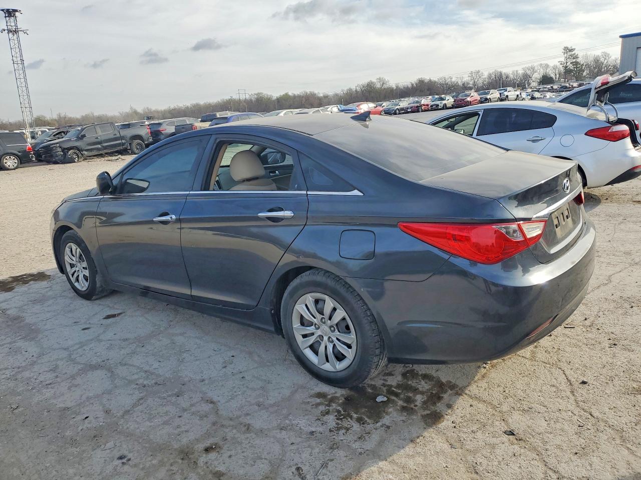 2012 HYUNDAI SONATA GLS photo 2