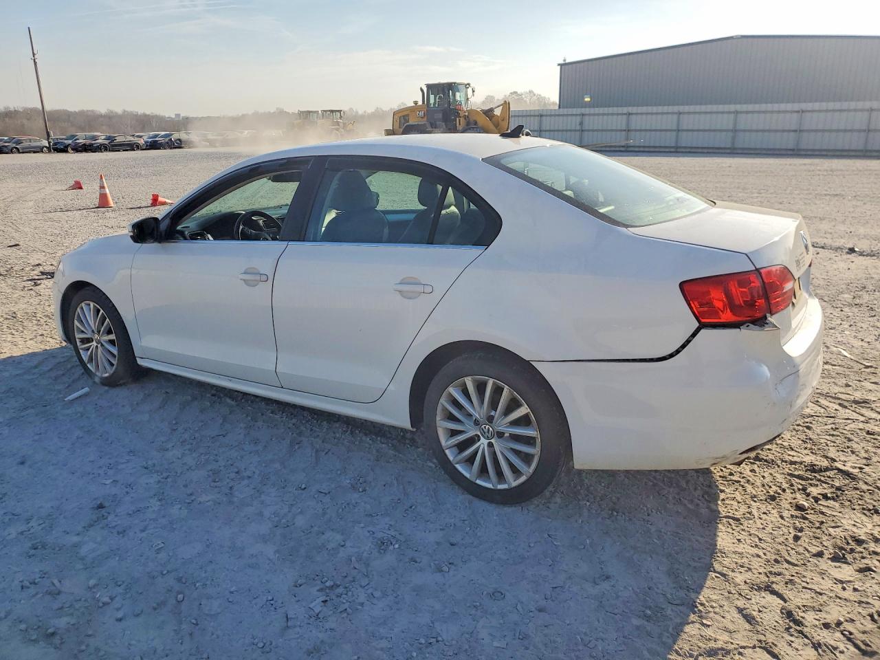 2011 VOLKSWAGEN JETTA SEL photo 2