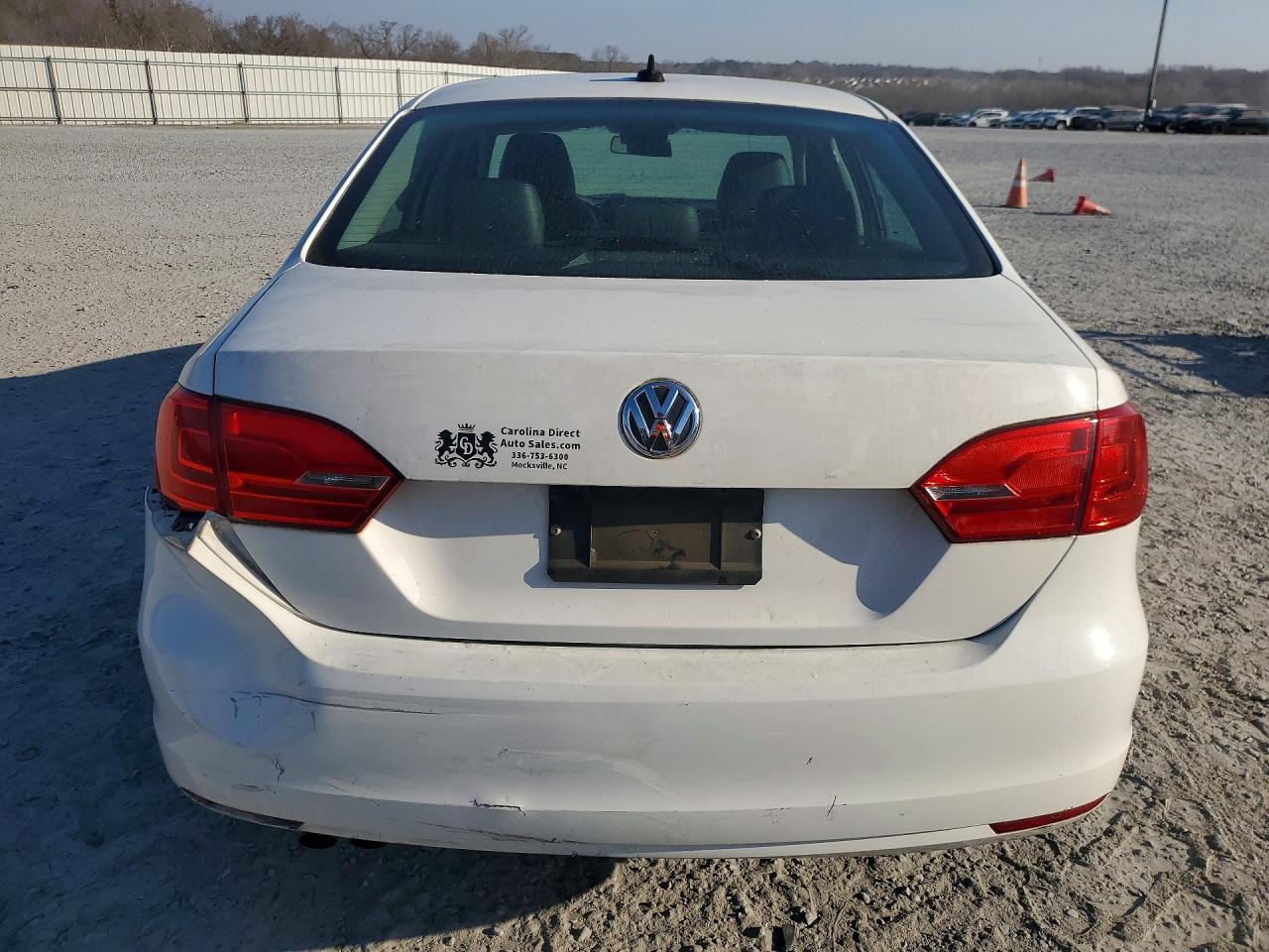 2011 VOLKSWAGEN JETTA SEL photo 6