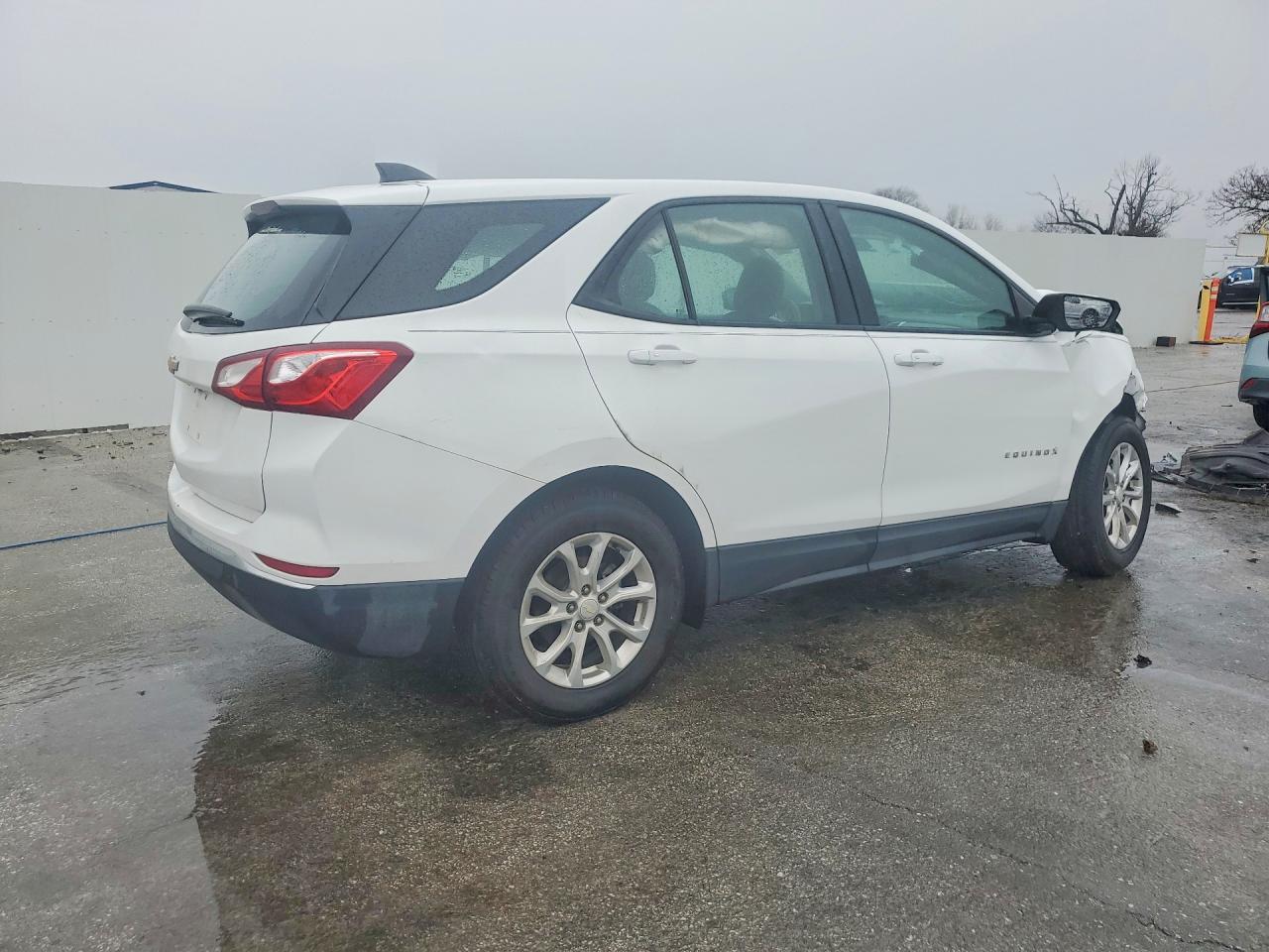 2018 CHEVROLET EQUINOX LS photo 5