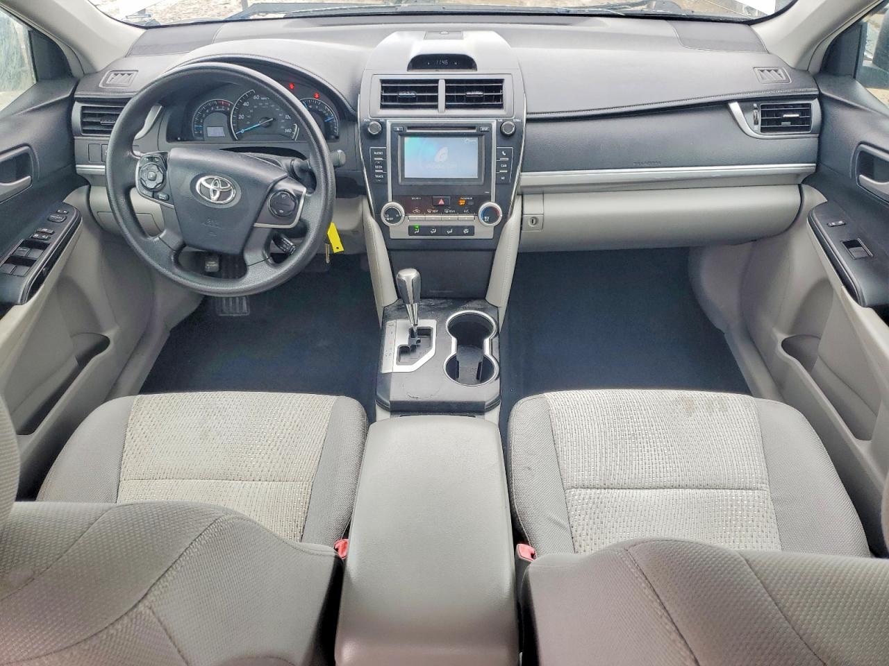 2013 TOYOTA CAMRY photo 8