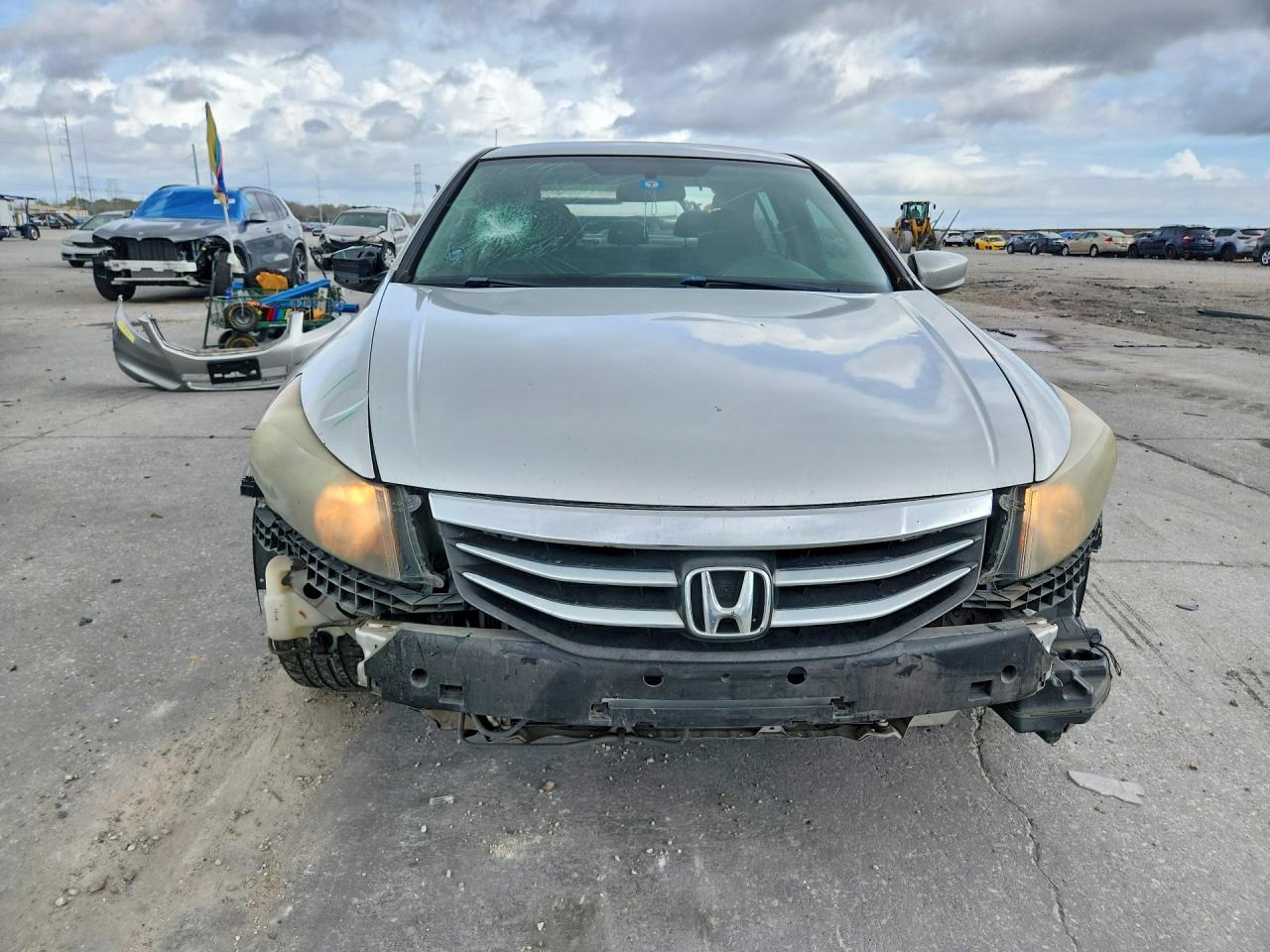2012 HONDA ACCORD LXP photo 9