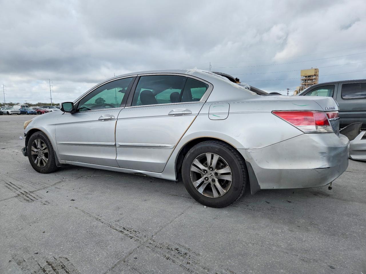 2012 HONDA ACCORD LXP photo 3