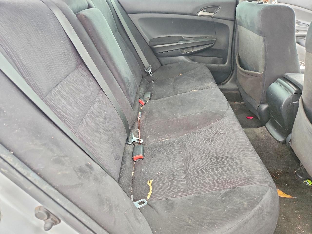 2012 HONDA ACCORD LXP photo 19
