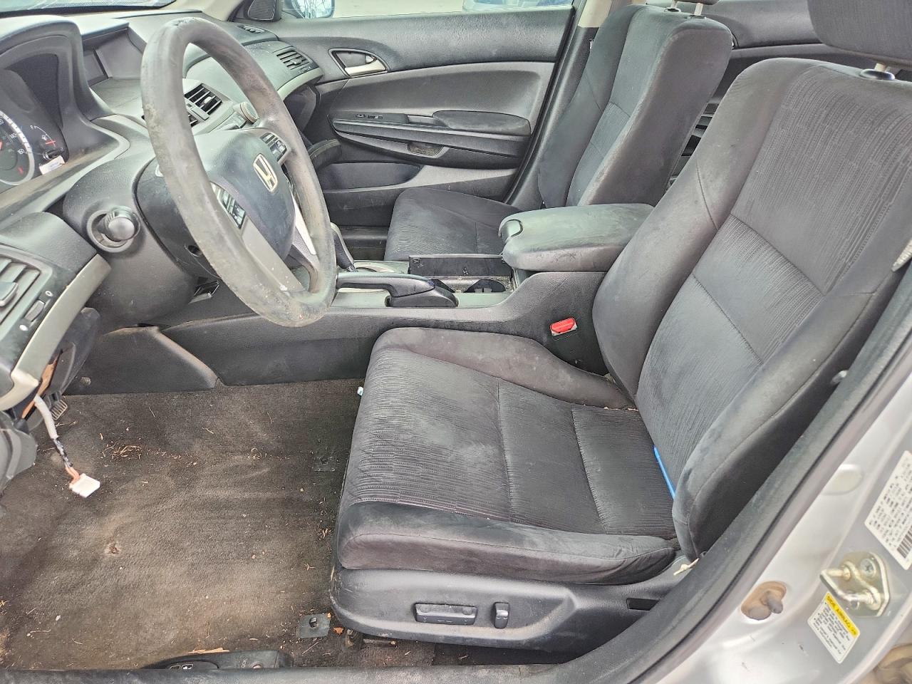 2012 HONDA ACCORD LXP photo 13