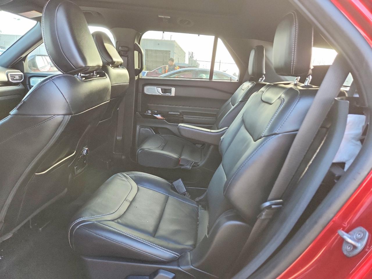 2023 FORD EXPLORER ST photo 21