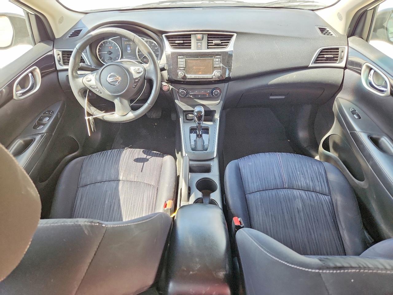 2016 NISSAN SENTRA SV photo 8