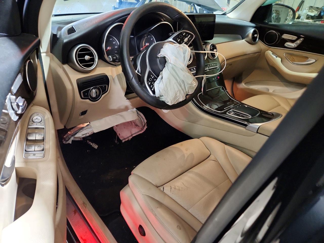 2020 MERCEDES-BENZ GLC 300 photo 22