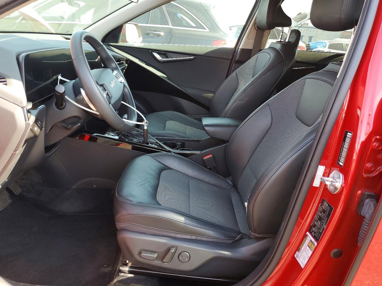 2023 KIA NIRO EX photo 13