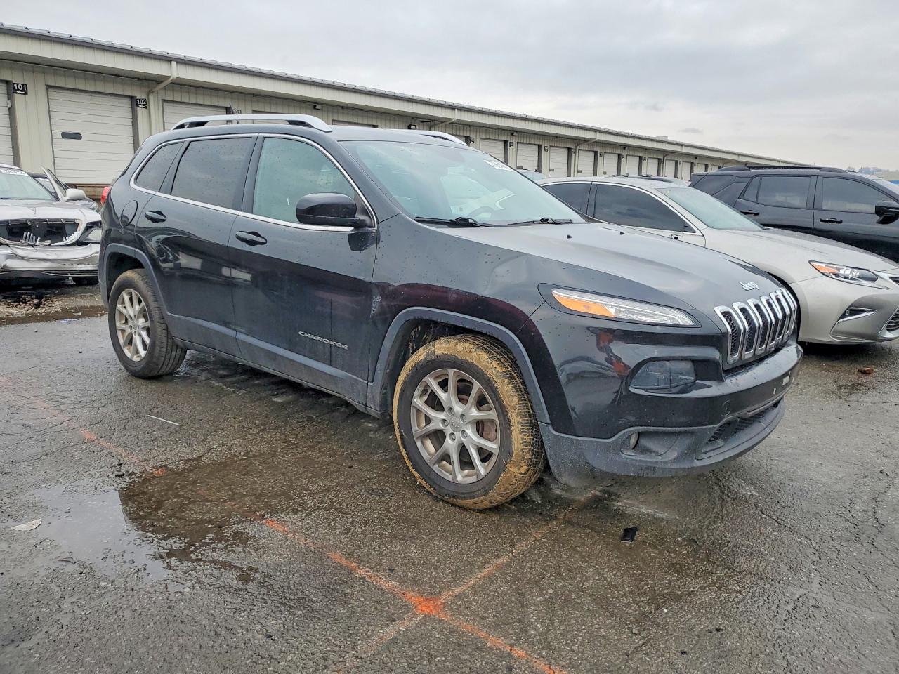 2015 JEEP CHEROKEE LATITUDE photo 4