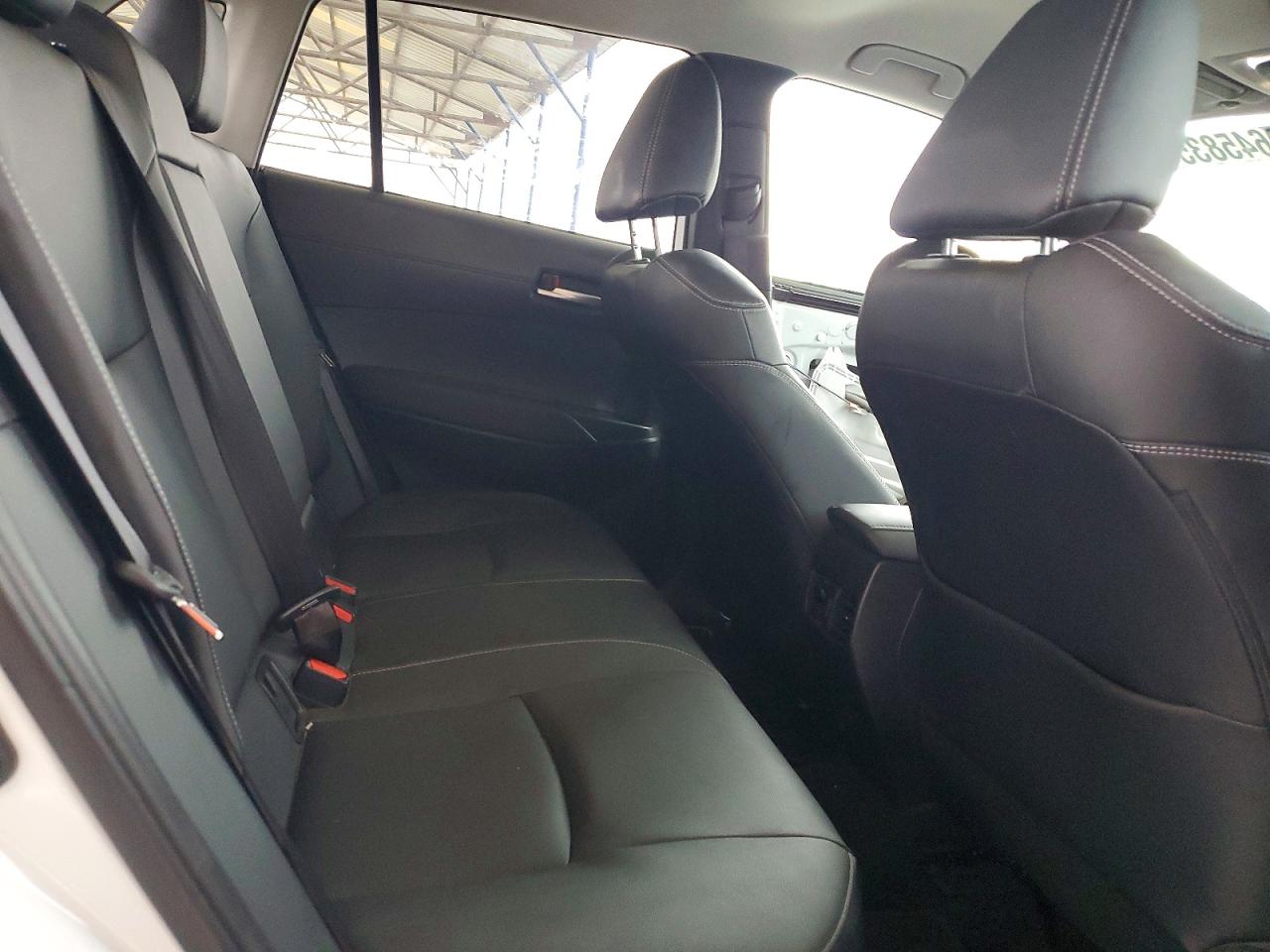 2022 TOYOTA COROLLA CROSS XLE photo 10