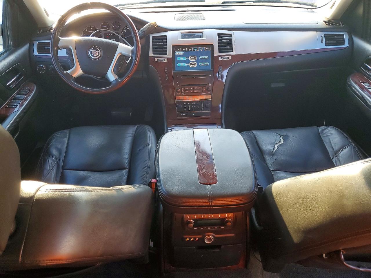 2008 CADILLAC ESCALADE ESV photo 8