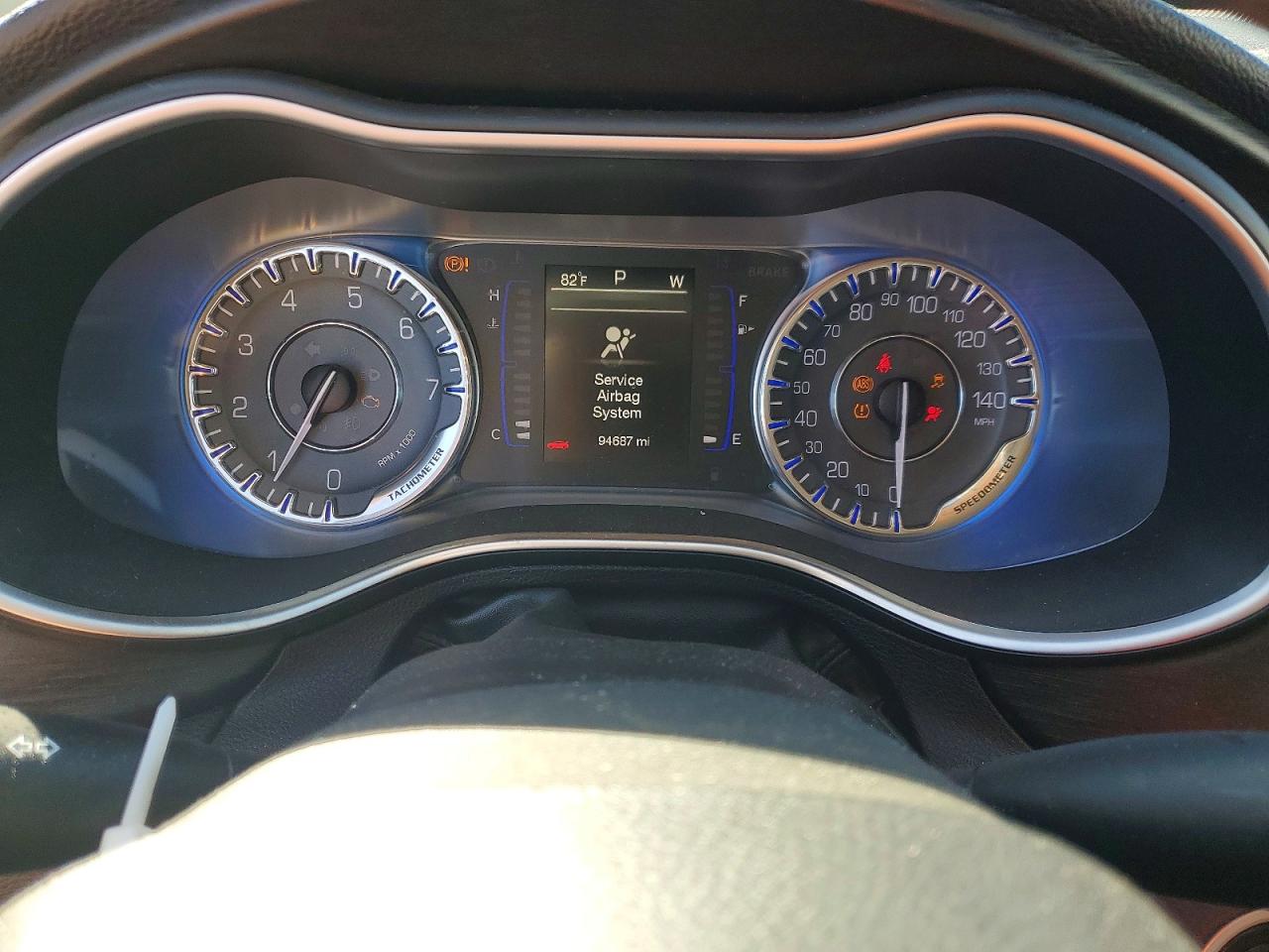 2015 CHRYSLER 200 LIMITED photo 9