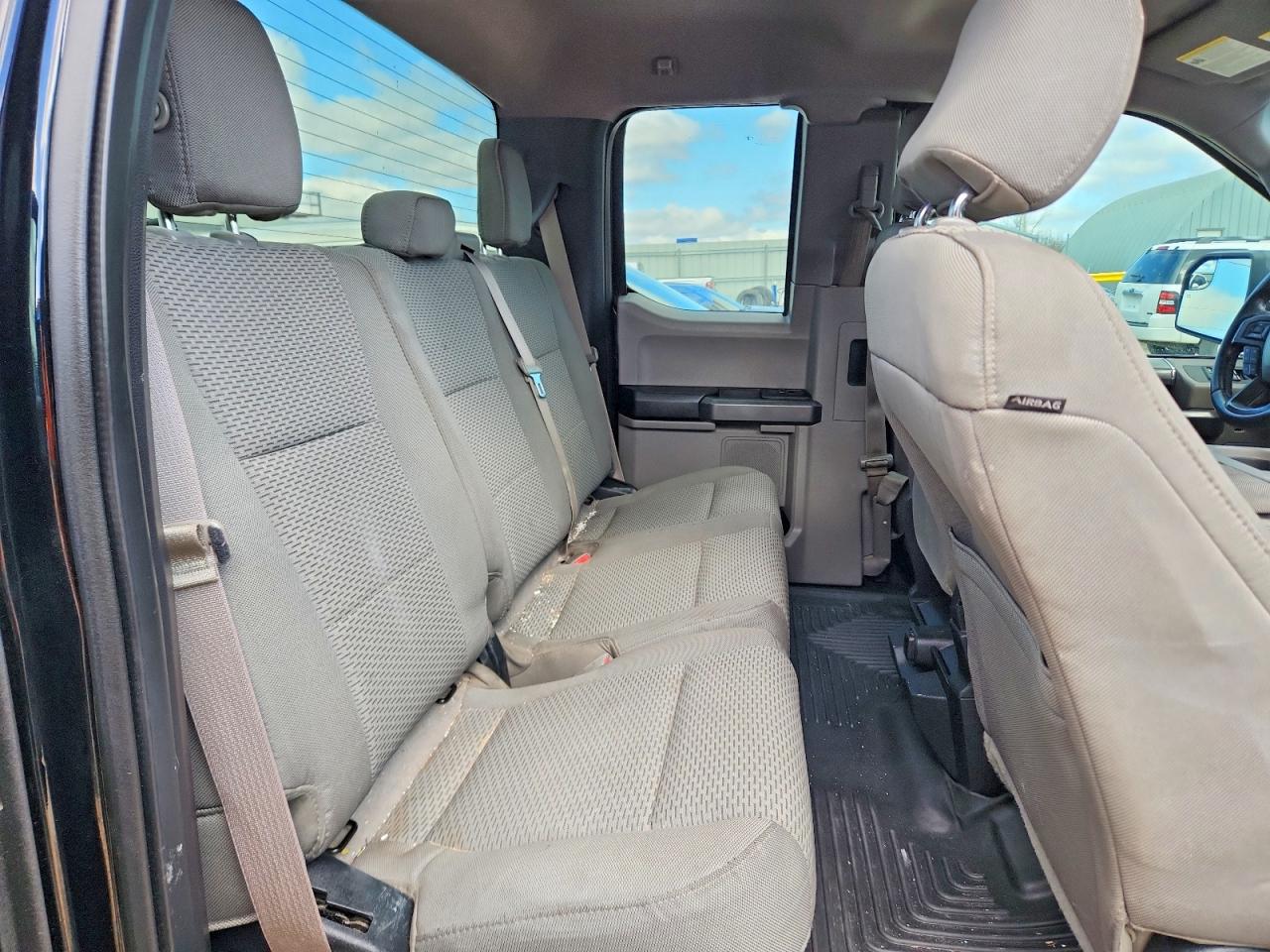 2016 FORD F150 photo 28
