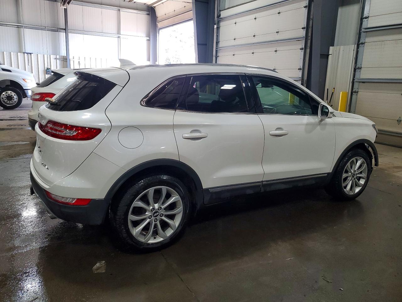2017 LINCOLN MKC SELECT photo 3