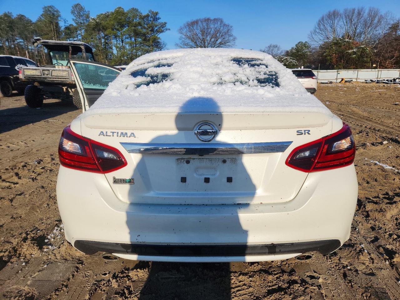 2017 NISSAN ALTIMA 2.5 SR photo 16