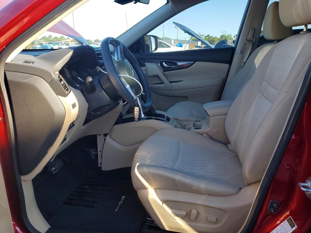 2019 NISSAN ROGUE SV photo 7