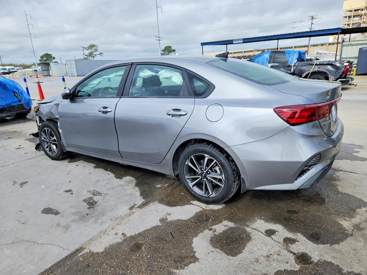 2024 KIA FORTE LXS photo 2