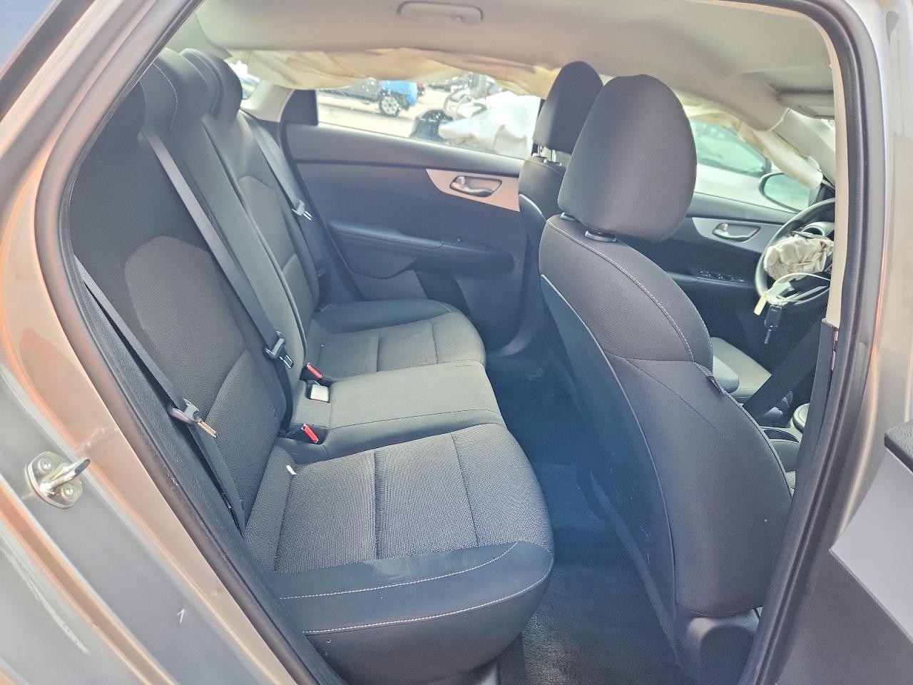 2024 KIA FORTE LXS photo 10
