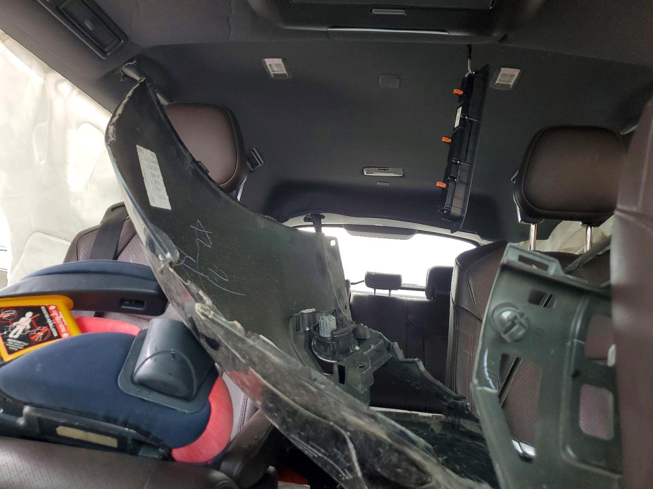 2022 TOYOTA SIENNA PLATINUM 7-PASSENGER photo 10