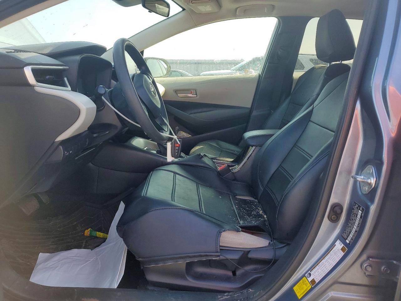 2020 TOYOTA COROLLA LE photo 19
