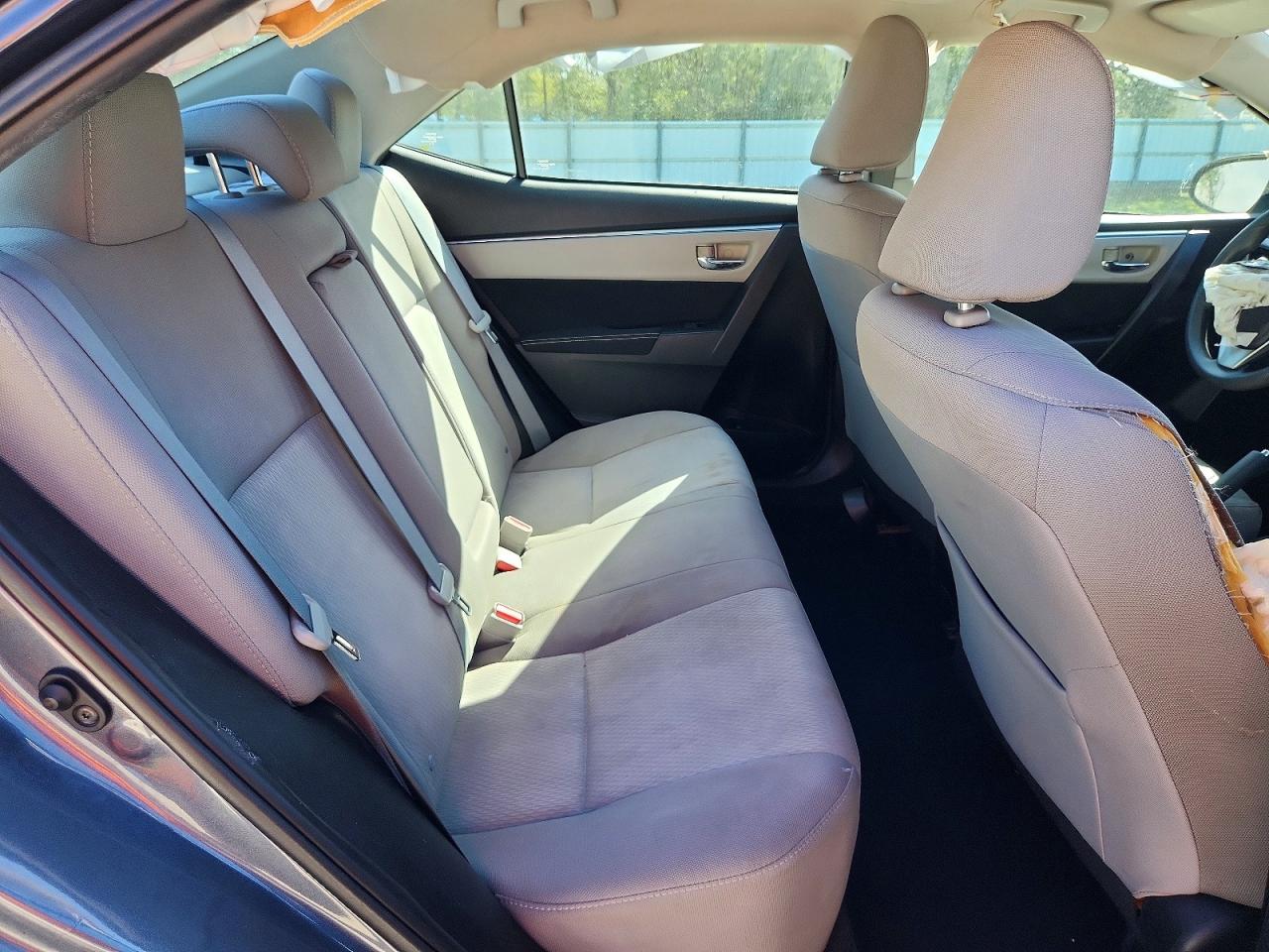 2016 TOYOTA COROLLA LE photo 10